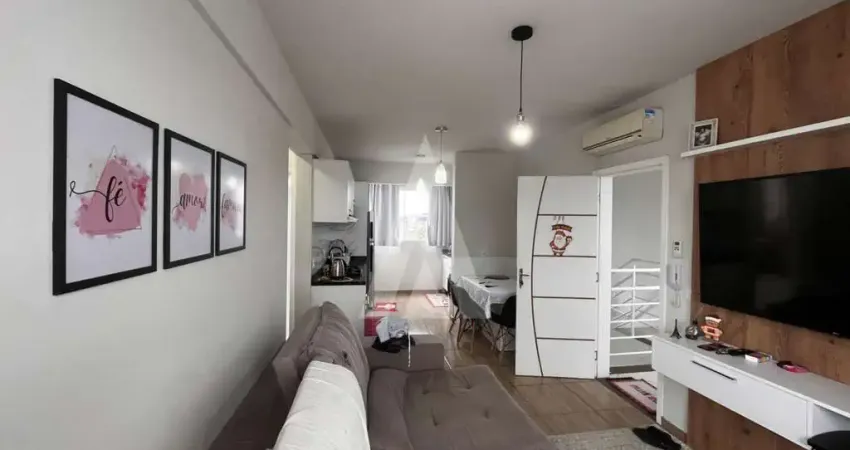 Apartamento de 2 quartos, no bairro costa e silva, com 53,10 m².