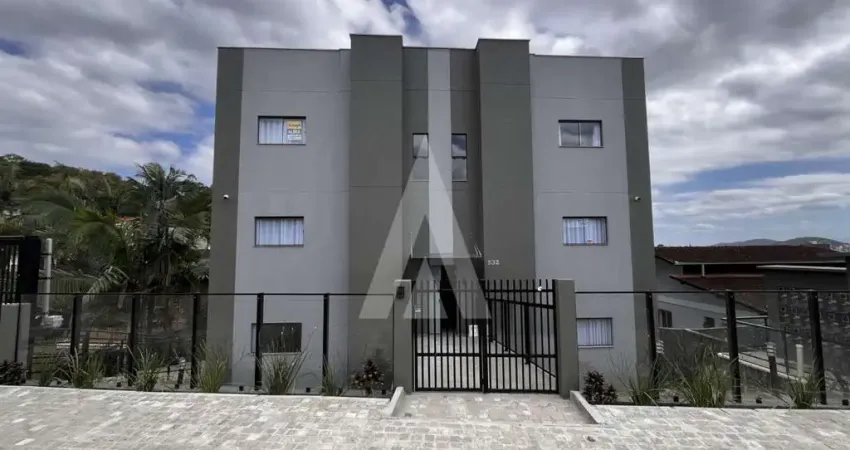 Apartamento studio, mobiliado, 1 dormitório, cozinha e bwc.