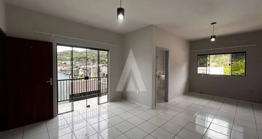 Apartamento com 2 quartos para alugar na Rua Arco-Íris, Iririú, Joinville