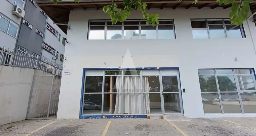 Sala comercial com 6 salas e vagas de garagem no bairro anita garibaldi em joinville
