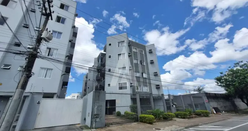 Apartamento no bom retiro com 1 suíte, armários na cozinha e 1 vaga de garagem.