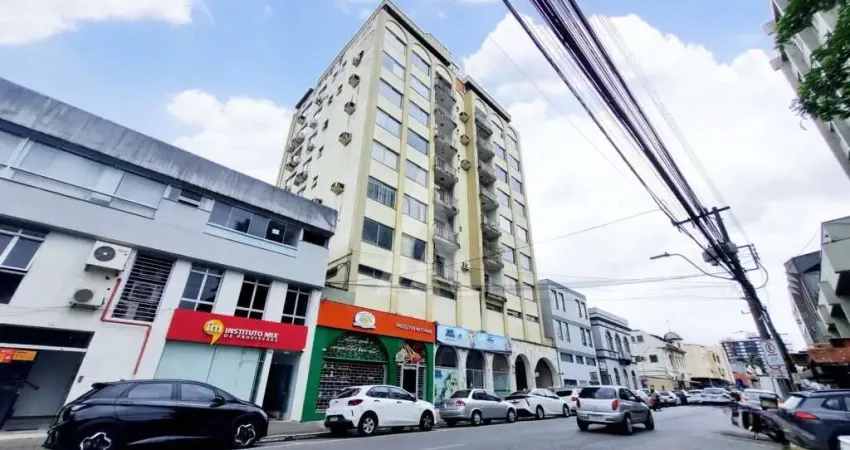 Sala para alugar, 51.89 m2 por R$1100.00  - Centro - Joinville/SC