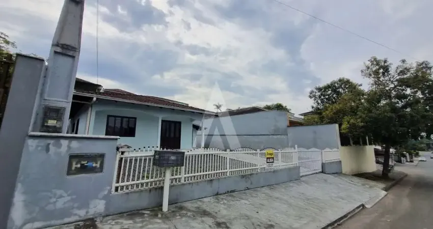 Casa residencial com 3 quartos  para alugar, 108.00 m2 por r$2400.00  - costa e silva - joinville/sc