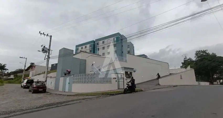 Apartamento no bairro joão costa com 2 quartos com 01 vaga de garagem descoberta.