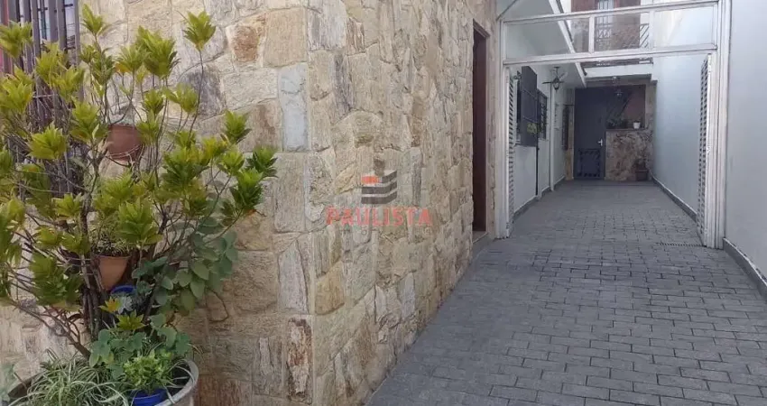Casa Térrea a venda, Com 3 dormitórios, Quintal, Churrasqueira, Próximo ao Metrô São Judas.