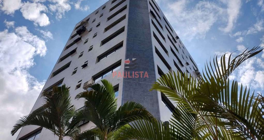 Conjunto comercial  próximo ao Metrô Santa Cruz na Vila Mariana
