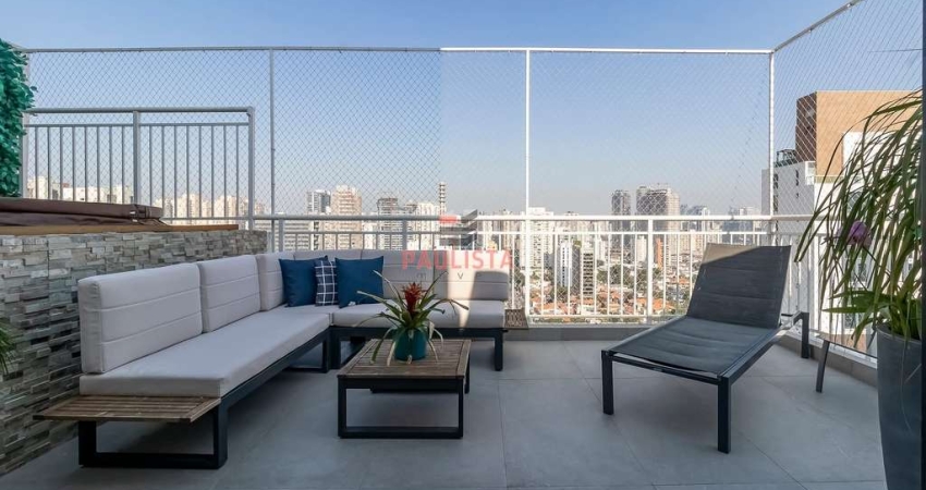 Cobertura Duplex mobiliada à venda com 154m² no Brooklin com amplo terraço e vista livre