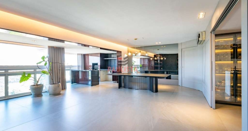 Apartamento à venda no Campo Belo com 155m², 3 suítes, varanda, 3 vagas, depósito, piscina