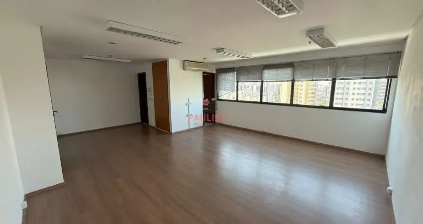 Sala comercial à venda com 45m² na av. jabaquara, próximo do metrô são judas.