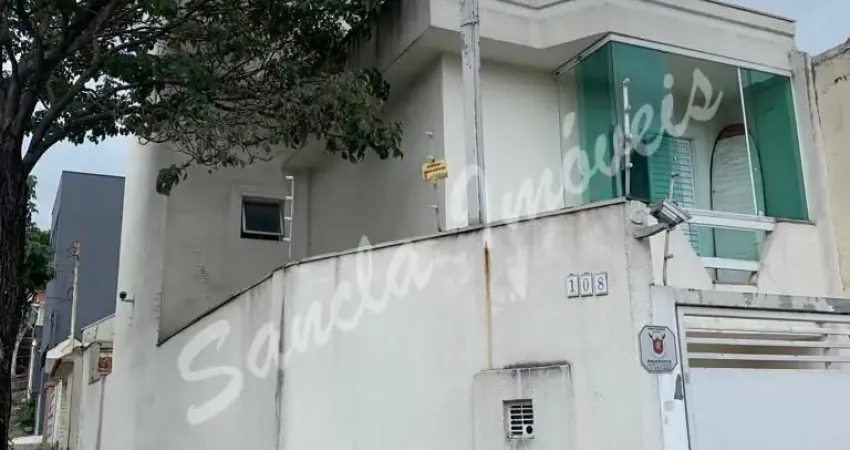 Sobrado à Venda - 3 Dormitórios, Amplo Espaço e Conforto para Sua Família!