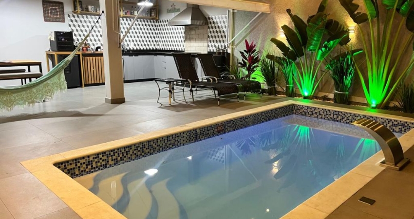 Sobrado dos Sonhos no Villagio Milano – 3 Suítes, Piscina Aquecida e Vista Deslumbrante!