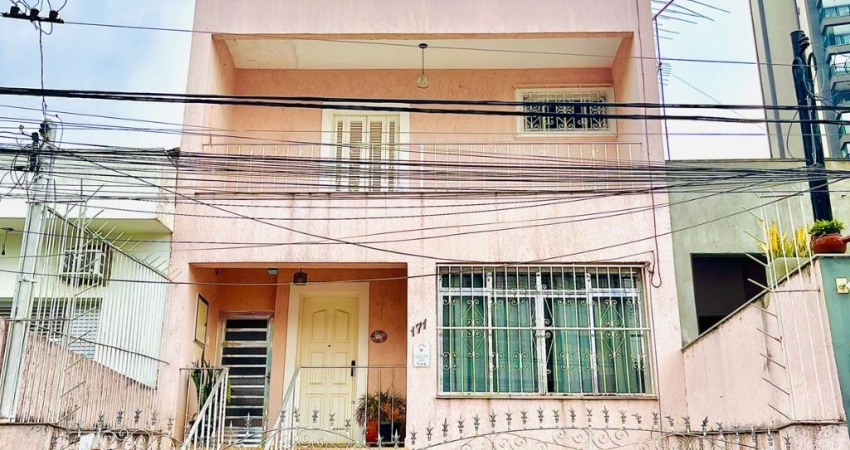 vende-se um lindo sobrado em Bairro Nobre de são paulo