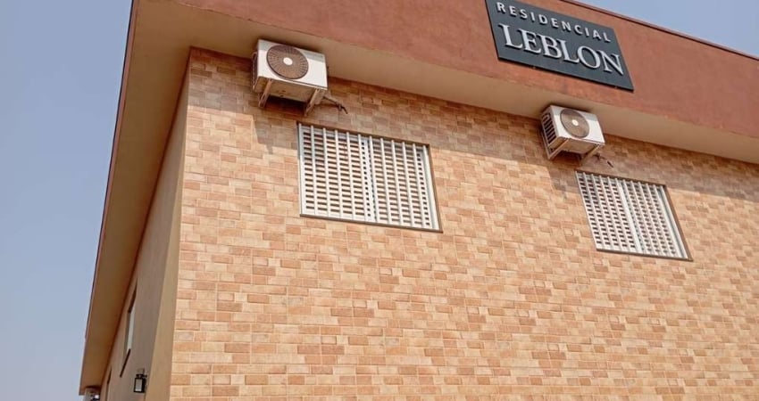 Apartamento com 2 dormitórios para alugar, 50 m² por R$ 1.300,00/mês - Jardim Universitário - Barretos/SP