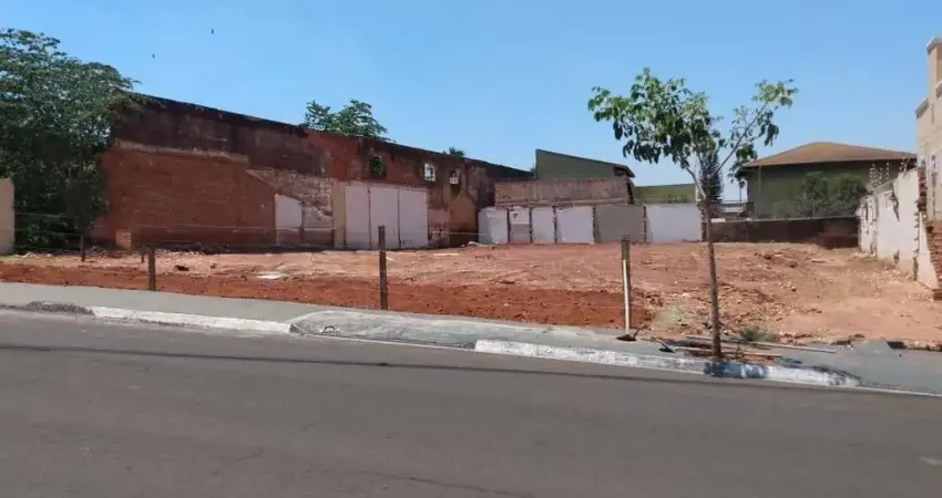 Terreno à venda, 759 m² por R$ 480.000 - Centro - Barretos/SP