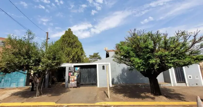 Casa com 3 dormitórios à venda, 203 m² por R$ 550.000,00 - Jardim Soares - Barretos/SP