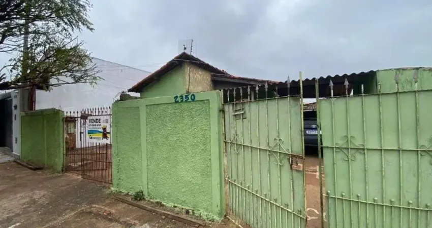Casa com 4 dormitórios à venda, 196 m² por R$ 350.000,00 - América - Barretos/SP