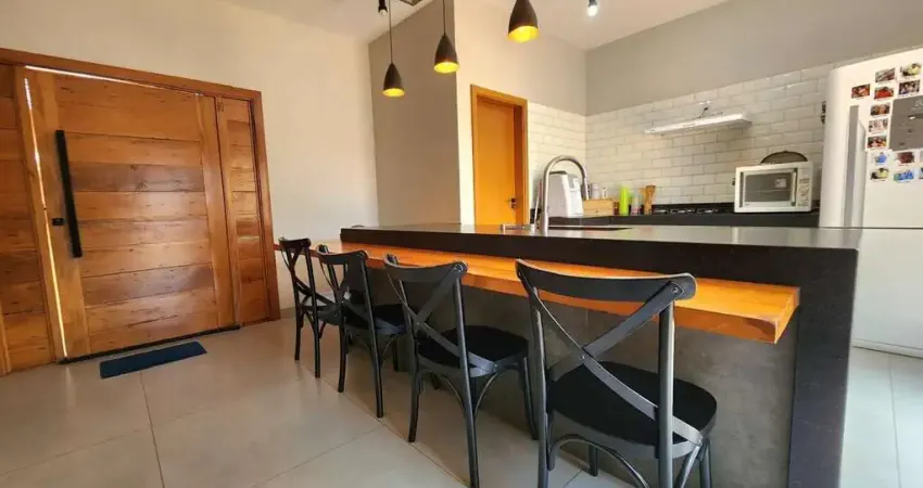 Casa com 3 dormitórios à venda, 117 m² por R$ 650.000 - Jockey Club - Barretos/SP