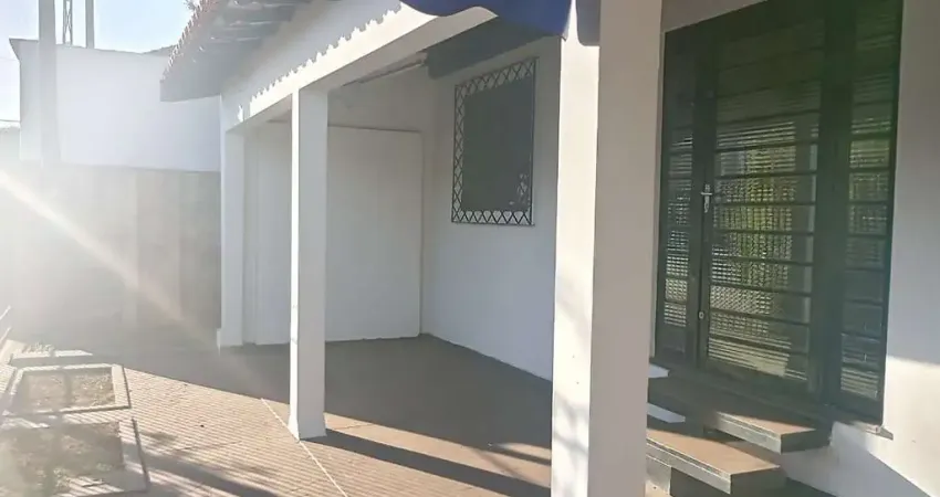 Casa com 3 quartos para alugar no Centro, Barretos 