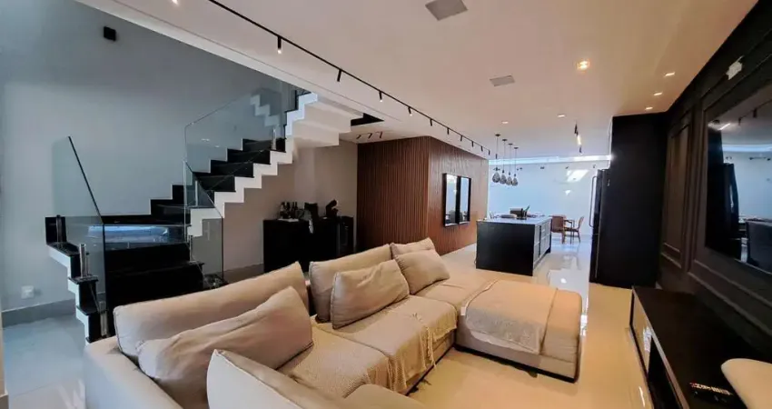 QUE TAL MORAR NUMA LUXU0SA E ELEGANTE CASA EM PLENO RUDGE RAMOS, PROXIMO AO PARQUE SALVADOR ARENA?