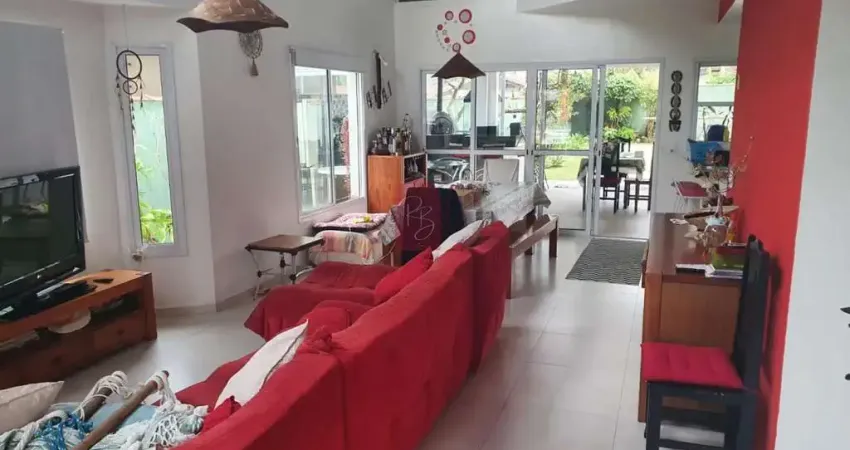 Sobrado em Condomínio para Venda em Bertioga, Morada da Praia, 4 dormitórios, 1 suíte, 5 banheiros, 5 vagas