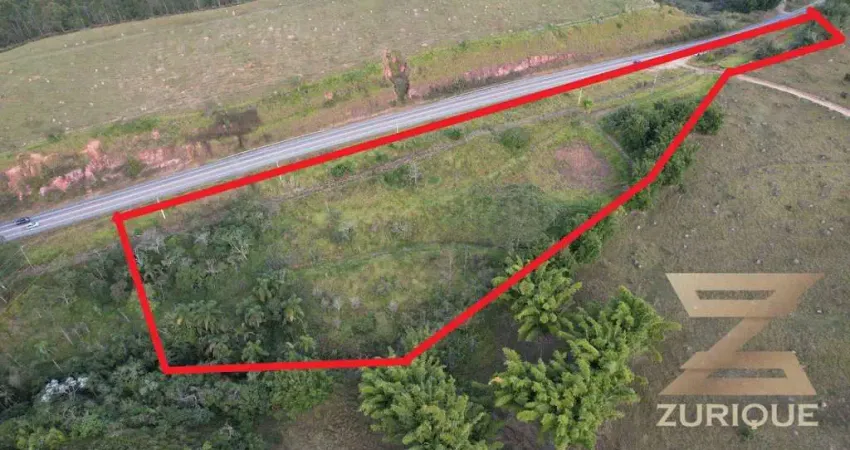 Área/Terreno com 20000 m² por R$ 1.100.000 - Tremembé/SP