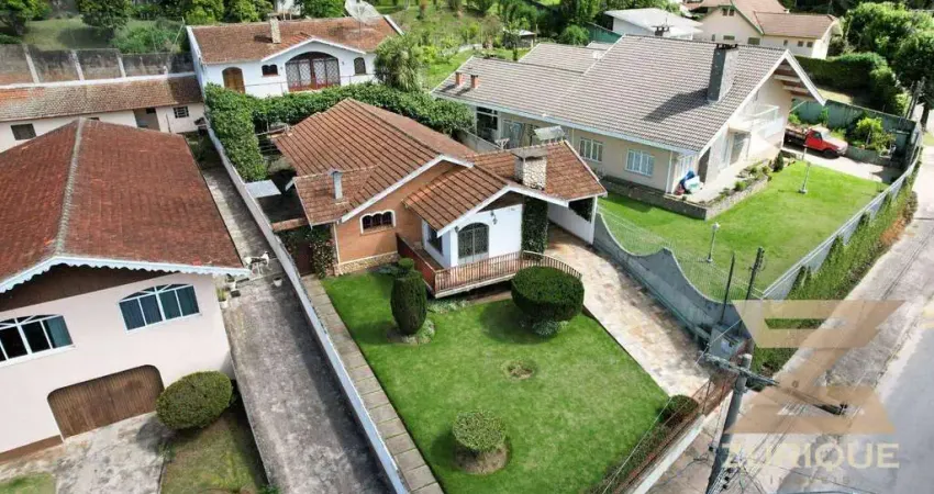 Casa com 5 dormitórios à venda, 291 m² por R$ 1.300.000,00 - Abernéssia - Campos do Jordão/SP