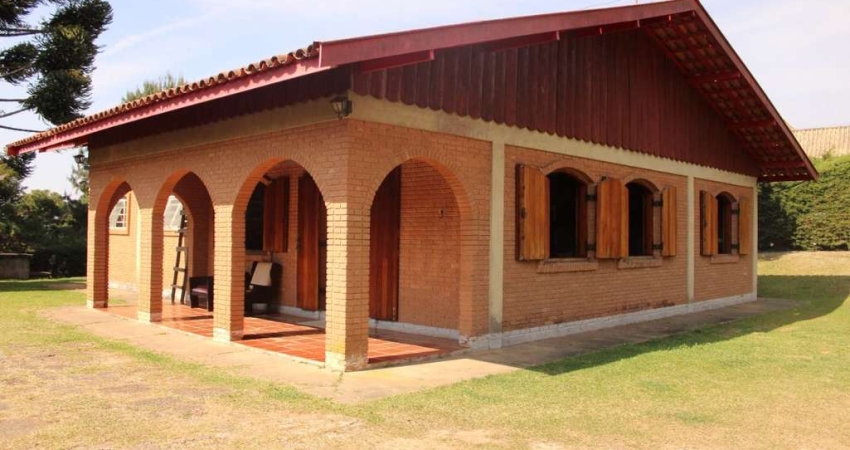 Casa com 3 dormitórios à venda, 192 m² por R$ 1.050.000,00 - Alto da Boa Vista - Campos do Jordão/SP