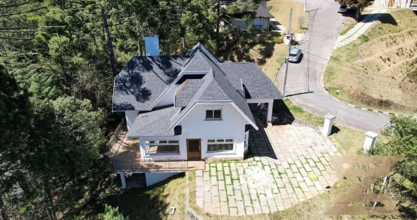 Casa com 4 dormitórios à venda, 330 m² por R$ 2.550.000,00 - Lot Véu da Noiva - Campos do Jordão/SP