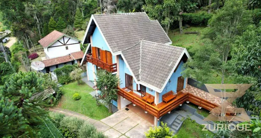 Casa com 4 dormitórios à venda, 214 m² por R$ 1.290.000,00 - Recanto Araucária - Campos do Jordão/SP
