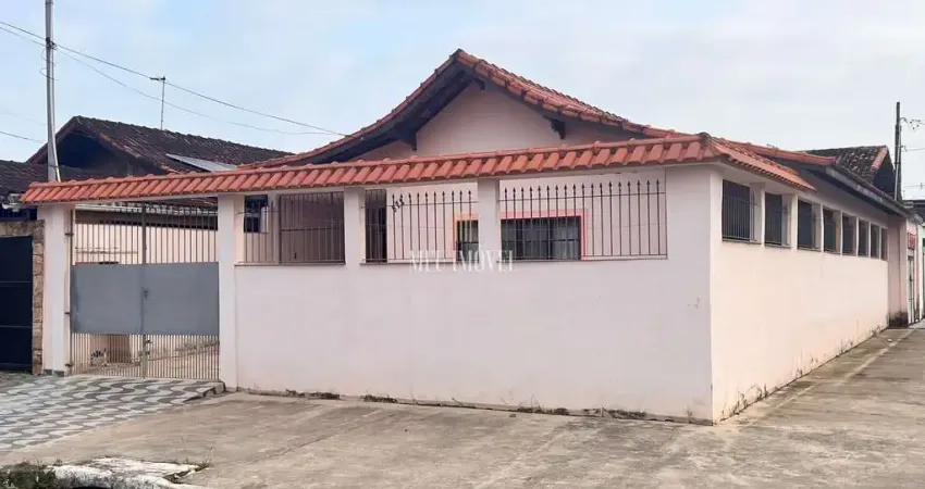 Casa de Esquina à venda no Maracanã - Praia Grande - SP: