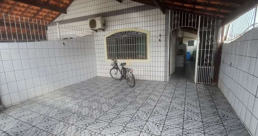 Casa Geminada à venda no Maracanã - Praia Grande - SP: