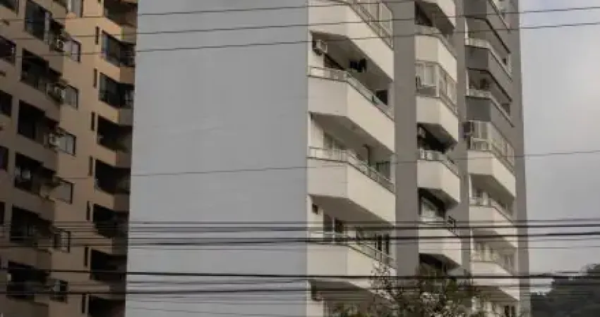 Apartamento com 02 quartos no bairro ponta aguda, próximo a havan