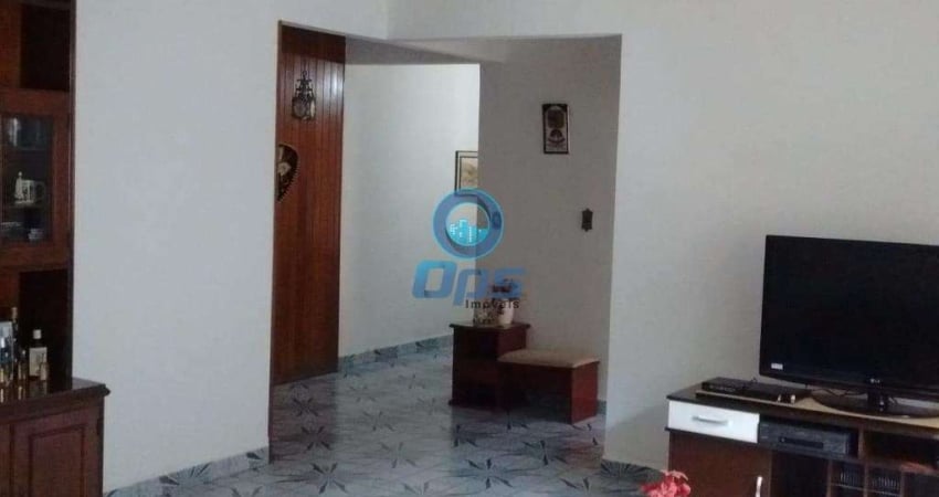 Casa com 3 dorms, Vila Belmiro, Santos - R$ 800 mil, Cod: 4590