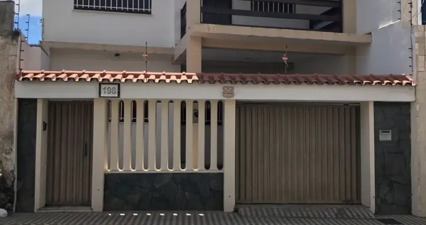 Casa com 3 quartos à venda na Rua Olavo Bilac, 198, Centro, Vitória da Conquista