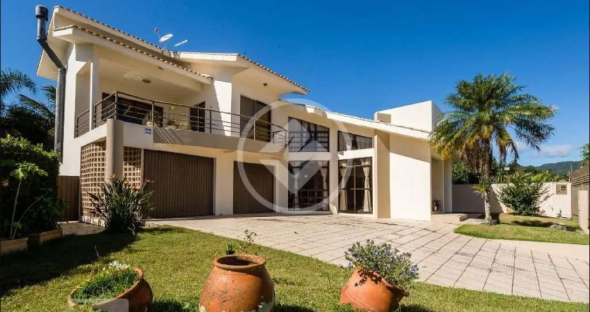 Residência de Luxo com Cinco Quartos, Piscina e Acabamentos Premium codigo: 58036