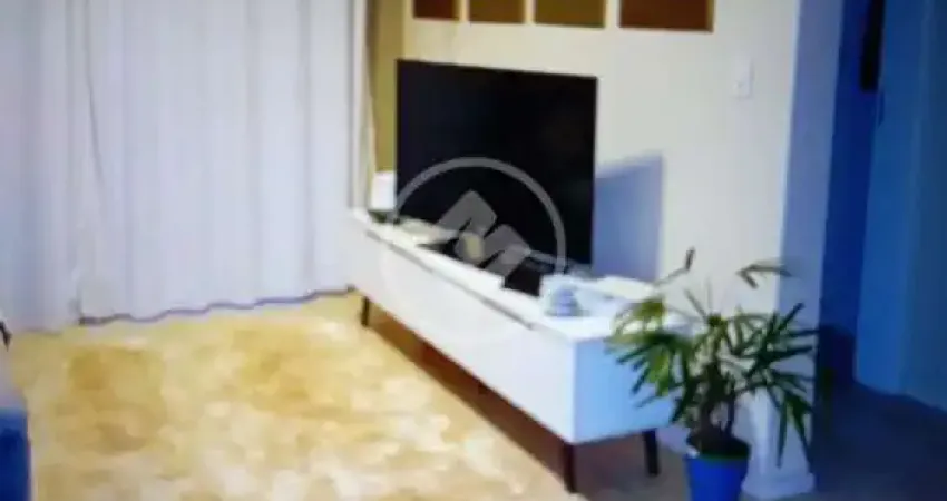 LINDO APARTAMENTO DE 2 QUARTOS , SALA, COZINHA , 01 BANHEIRO , SACADA codigo: 75760