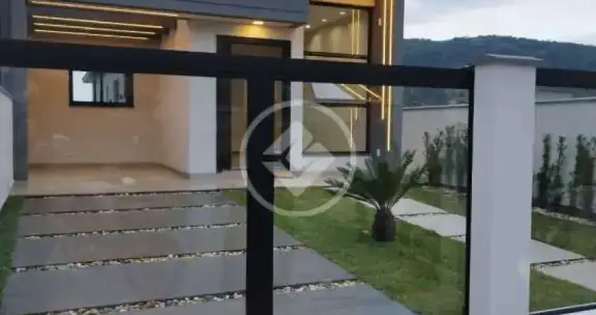 Casa de Alto Padrão com 3 Quartos no Alto Aririú - Palhoça/SC codigo: 89216