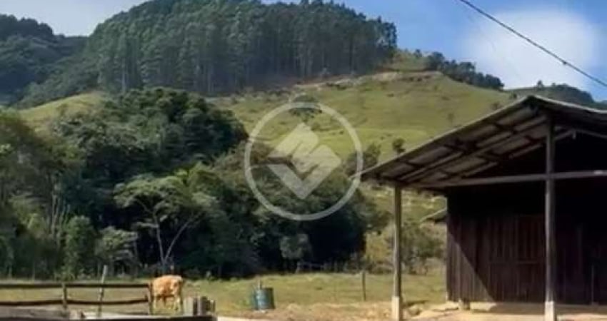 Lindo Sítio em Alfredo Wagner – Condomínio Rural com Vista Incrível e Estrutura Completa codigo: 121677