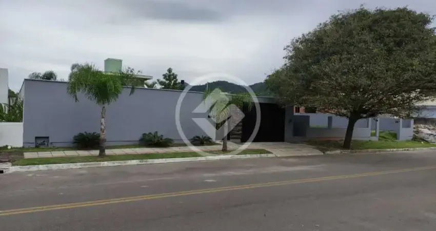 CASA À VENDA EM CONDOMINIO NO RIO VERMELHO codigo: 125365