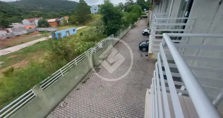 Casa em condomínio fechado no rio tavares com vista para morro o lampião codigo: 147527