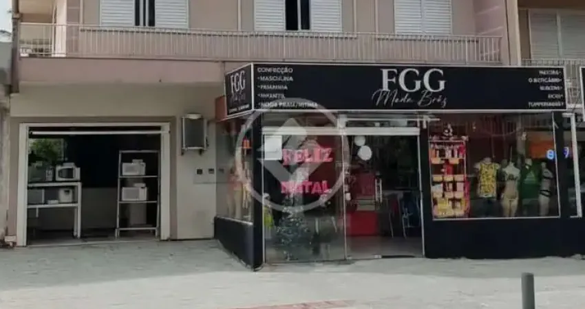 O imóvel é de caráter residencial e comercial, localizado na avenida aniceto zacchi, região mais importante da cidade de palhoça em termos de comércios e investimentos. codigo: 153147