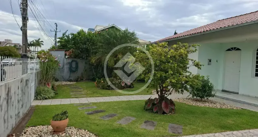 Terreno à venda na Rua Deputado Paulo Preis, 1, Jurerê, Florianópolis
