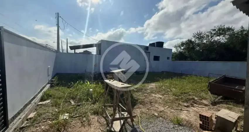 Casa no Carianos com amplo terreno – Próximo ao Campo do Avai codigo: 274261