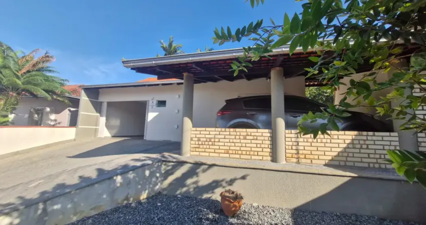 Casa averbada no bairro petrópolis joinville santa catarina