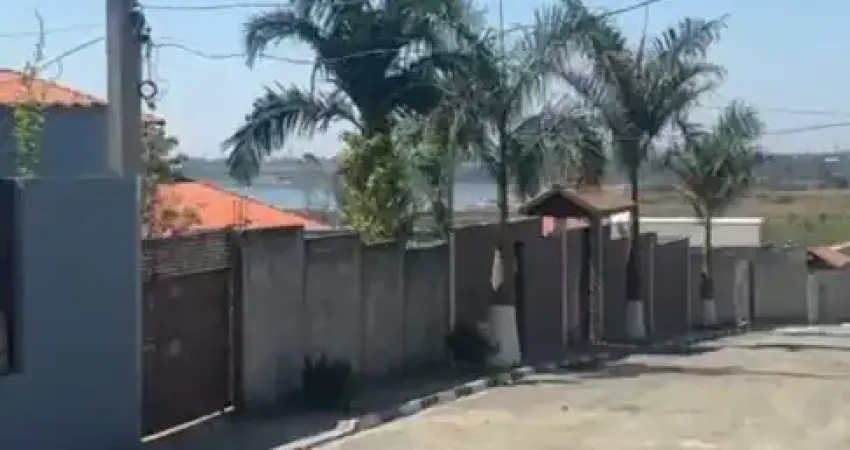 Apresentamos uma espetacular chácara à venda em suzano, oferecendo um espaço generoso de 1100m². esta propriedade é composta por seis dormitórios, incluindo três suítes bem equipadas, proporcionando c