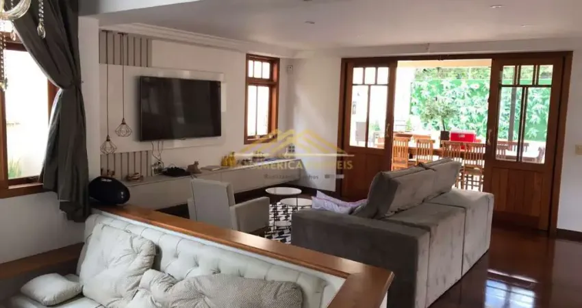 Casa com 4 quartos à venda em Interlagos, São Paulo 
