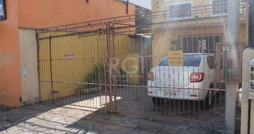 Terreno para Comprar  580 m² por R$ 970.000,00 - Azenha - Porto Alegre/RS