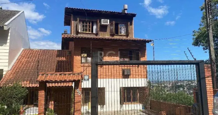 Casa Com 5 Dormitórios Para comprar , 280 m² por R$ 780.000,00 - Teresópolis - P