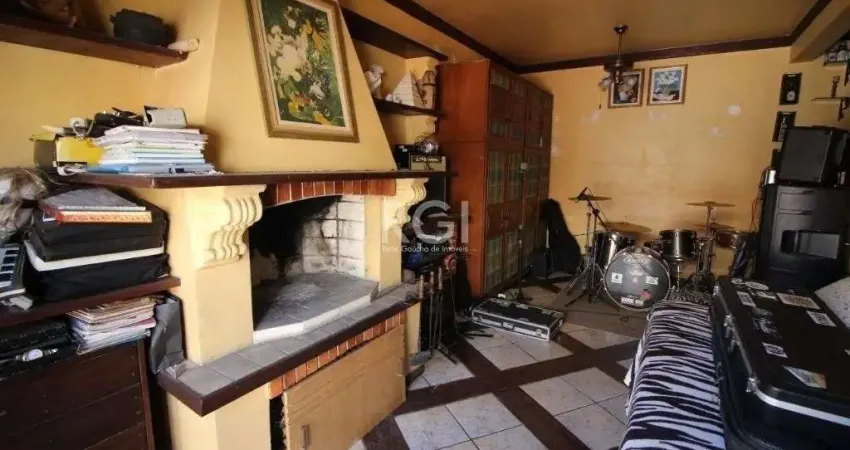 Casa Para Alugar  611 m² por R$ 16.000,00 na Vila Assunção - Porto Alegre/RS