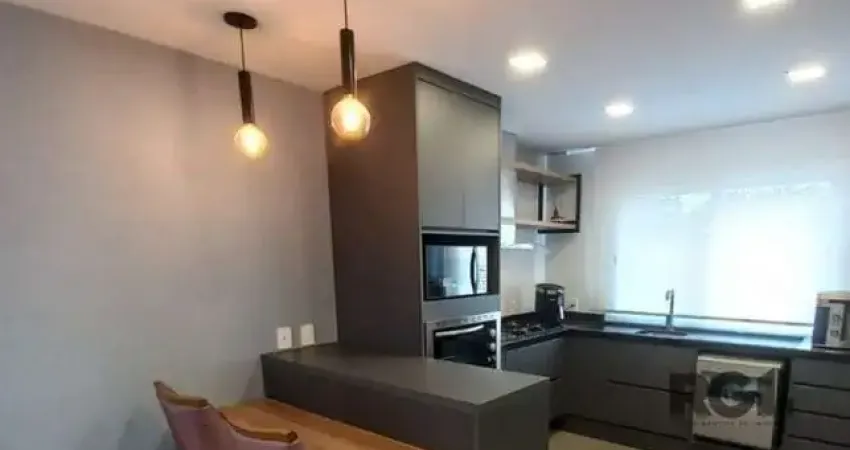 Casa em condomínio a venda no bairro Vila Nova, com 3 dormitórios.